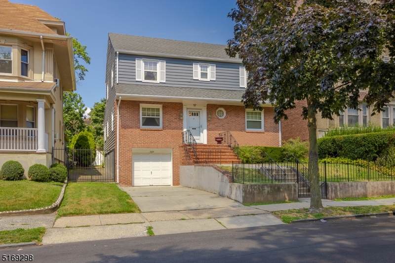 57 Osborne Ter - Photo 1