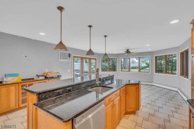 1302 Sunnyfield Dr - Photo 1