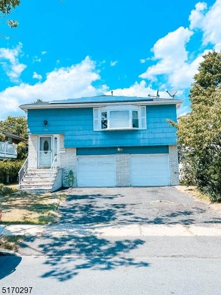 936 Potter Ave - Photo 1