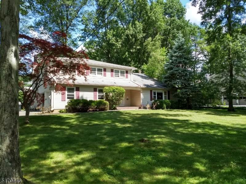 55 Fairview Dr - Photo 1