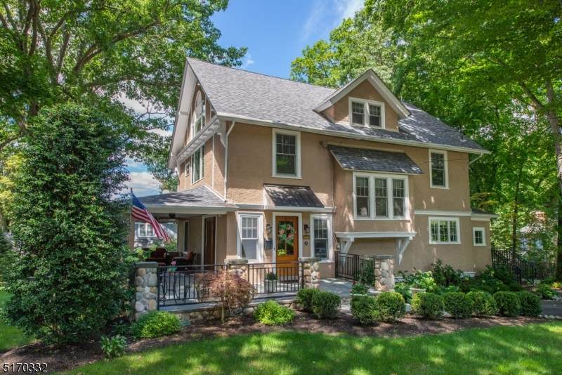 35 Dartmouth Rd - Photo 1