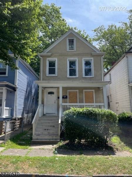 30 Long St - Photo 1