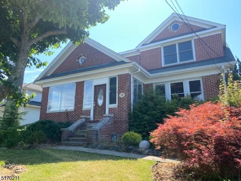 170 Beaufort Ave - Photo 1