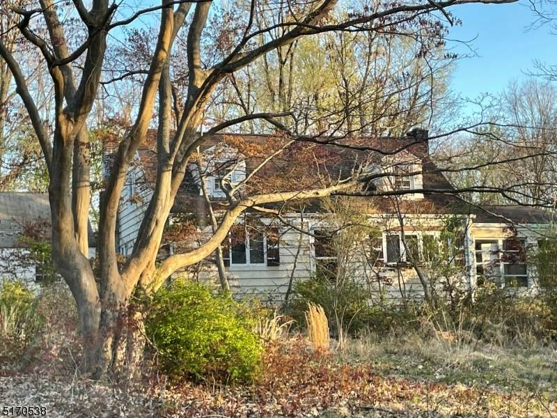 2 Valley Place - Photo 1