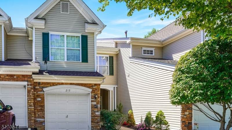 215 Ridge Dr - Photo 1