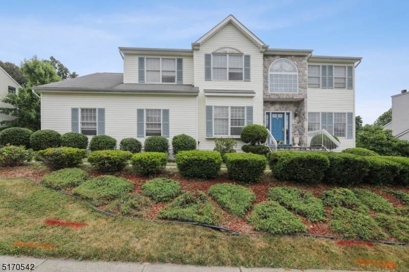 16 Fox Chase Ln - Photo 1