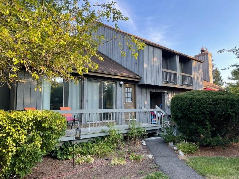 251 Gemini Dr Unit 2C - Photo 1