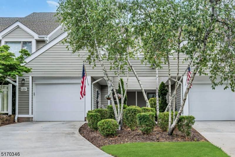 123 Stryker Ct - Photo 1