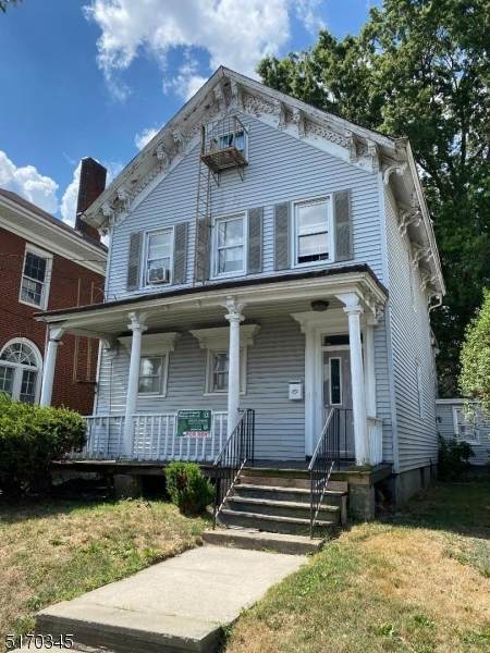450 Morris Ave - Photo 1