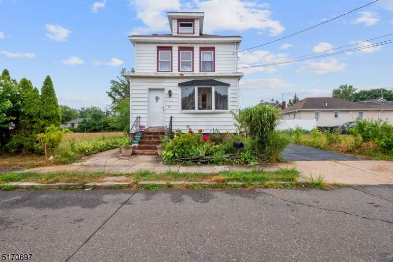 44 Belmont Ave - Photo 1