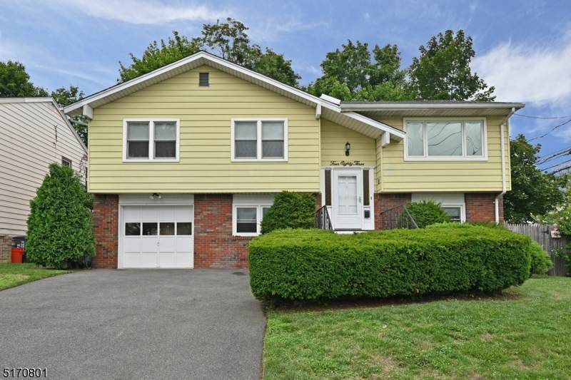 483 Bergen Ave - Photo 1