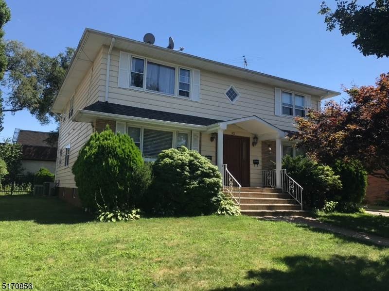 82 Cloverdale Rd - Photo 1
