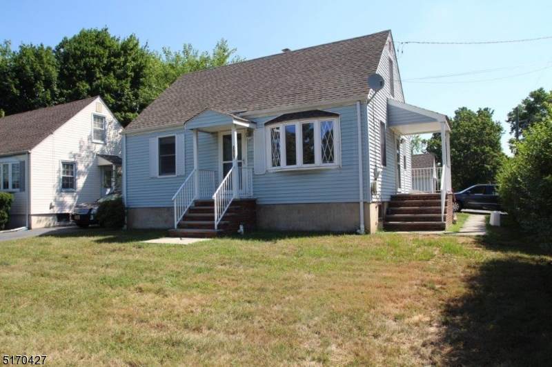 2429 Park Ave - Photo 1