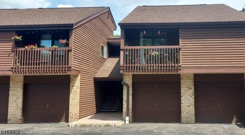 29 Meadowview Dr - Photo 1