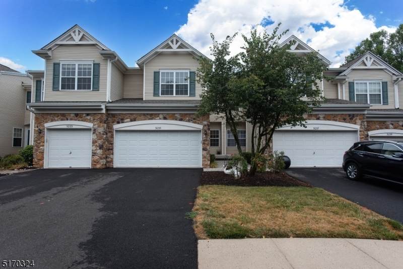 3035 King Ct - Photo 1