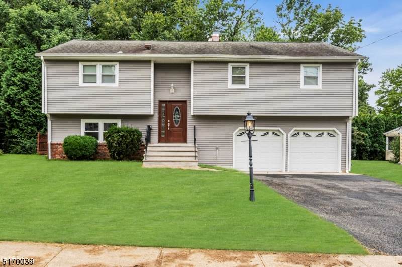 23 Slope Dr - Photo 1