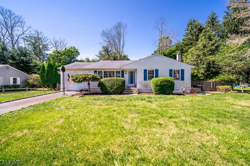 3 Ellam Dr - Photo 1