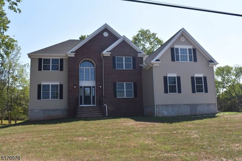 782 Eisenhower Avenue - Photo 1