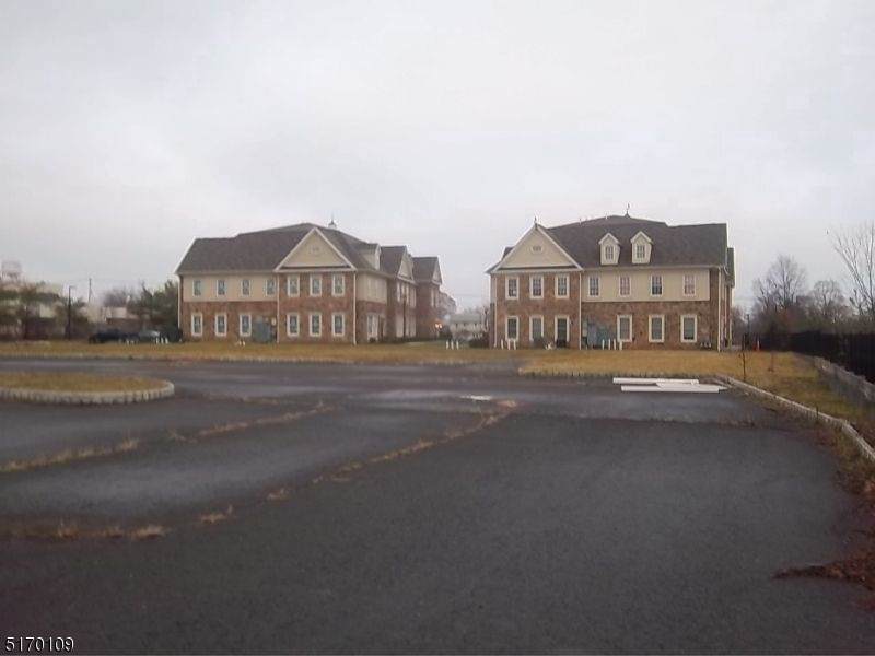 111 Hwy31 - Photo 1