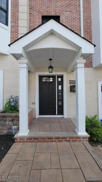 4 Central Ave - Photo 1