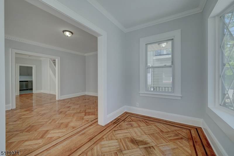 166 Melrose Ave - Photo 1