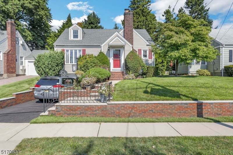 145 6Th St - Photo 1