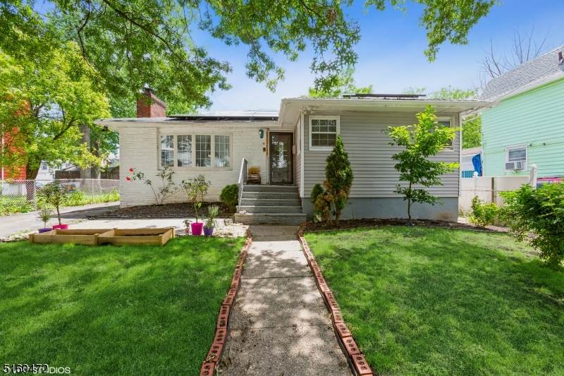 56 Plymouth St - Photo 1