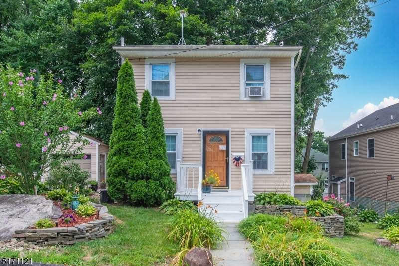 119 Sherwood Ave - Photo 1