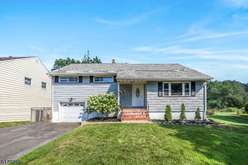 102 Beverly Rd - Photo 1