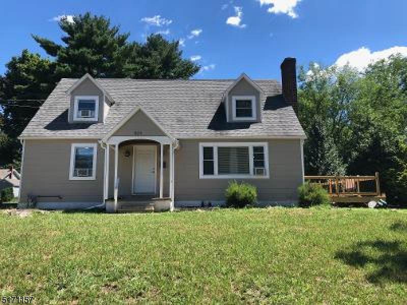 301 Pershing Avenue - Photo 1