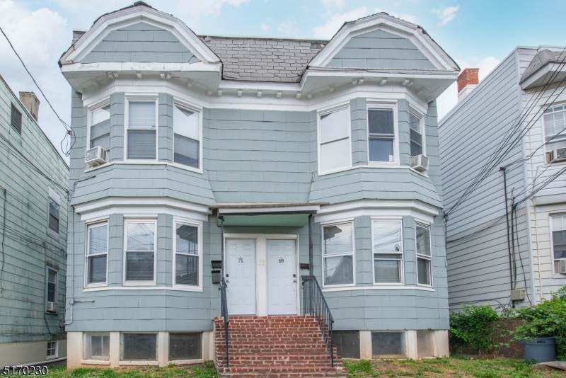 69 Harrison Ave - Photo 1