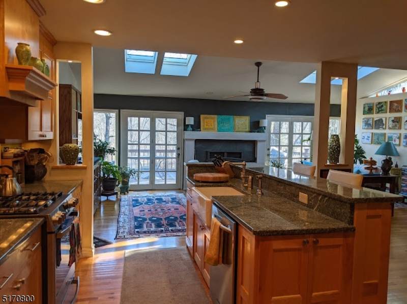 38 W Main St - Photo 1