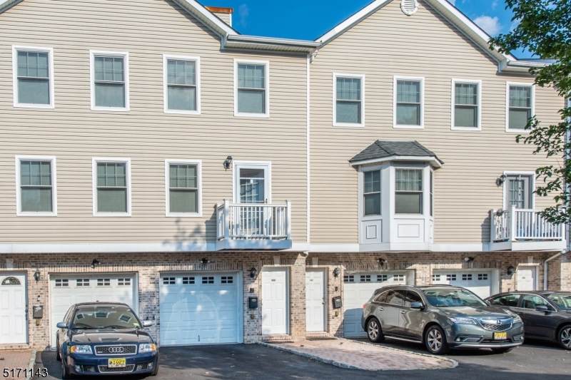 56 S Maple Avenue - Photo 1