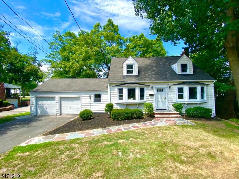 9 Passaic Ave - Photo 1