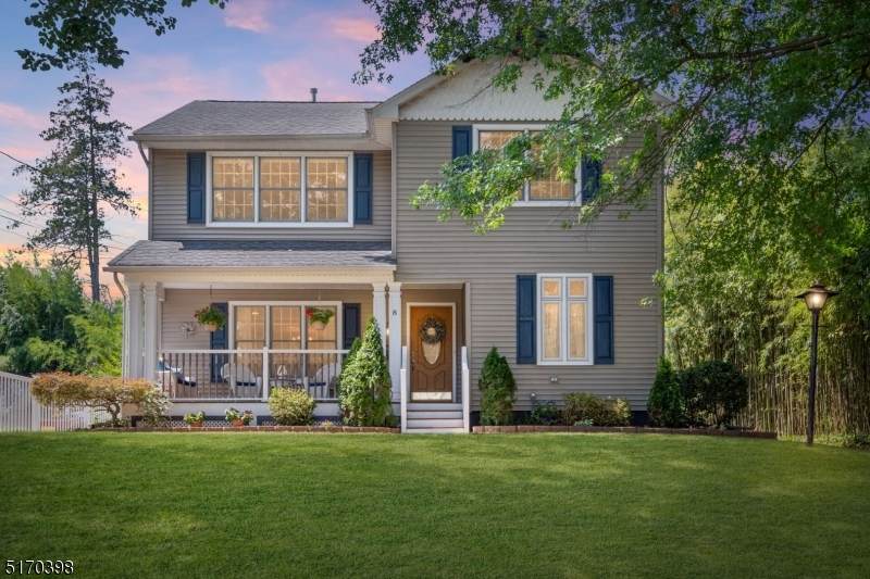 8 Thomas St - Photo 1