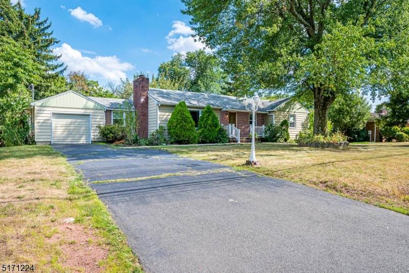 46 Demott Ln - Photo 1