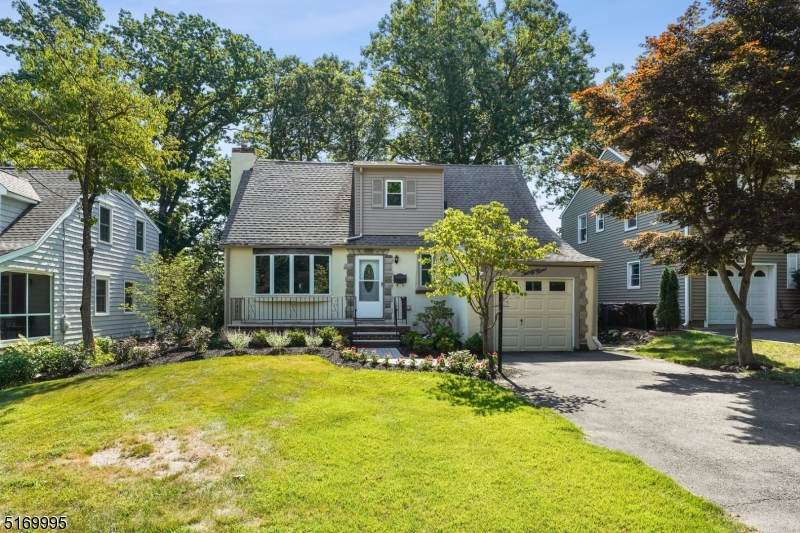 39 Burnet Hill Rd - Photo 1