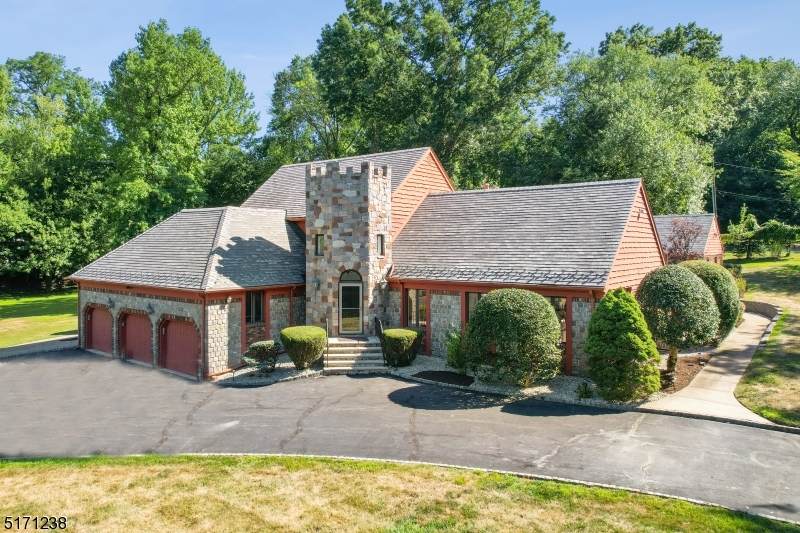 980 Fox Hill Ln - Photo 1