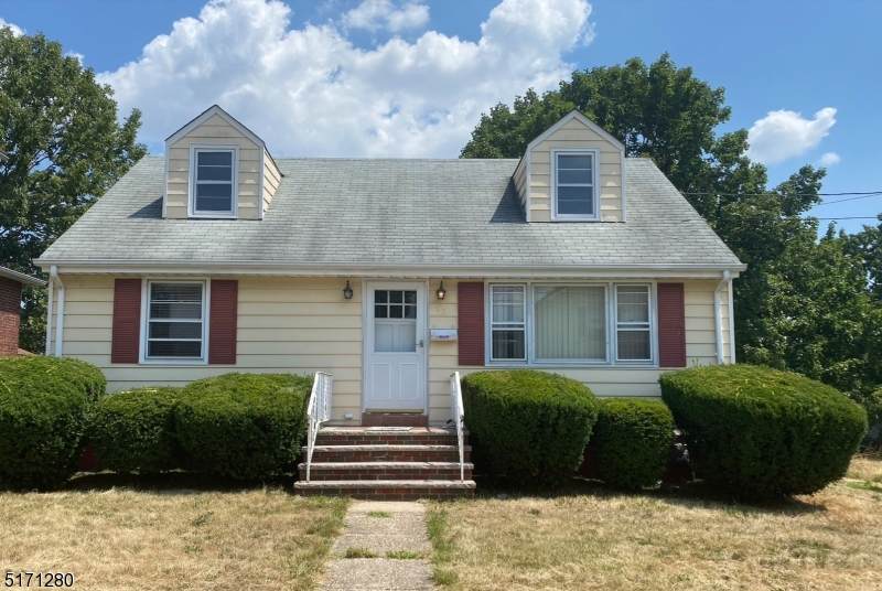 55 Ambrose St - Photo 1
