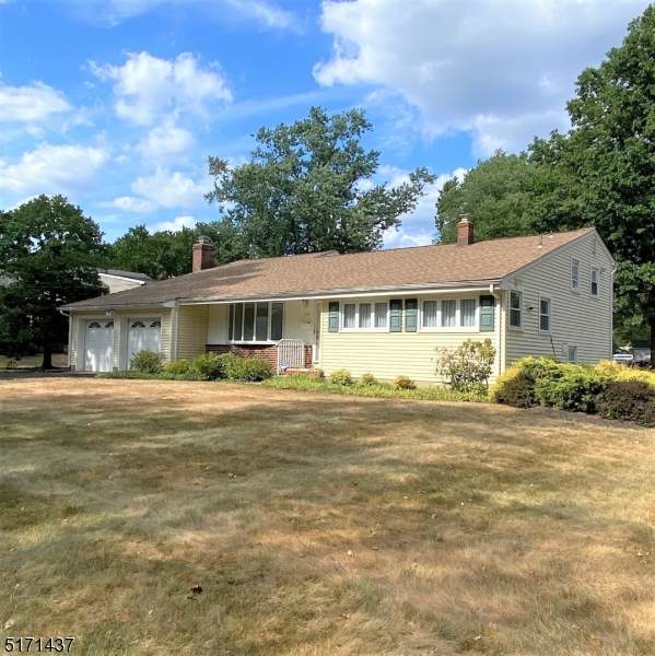 13 Briar Cir - Photo 1
