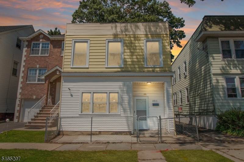 351 S Clinton St - Photo 1