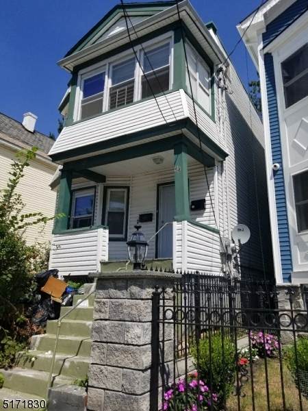 68 Welland Ave - Photo 1