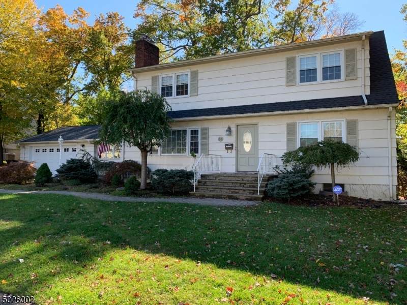 53 Franklin St - Photo 1