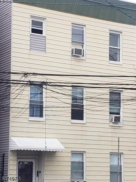 260 Ferry St - Photo 1