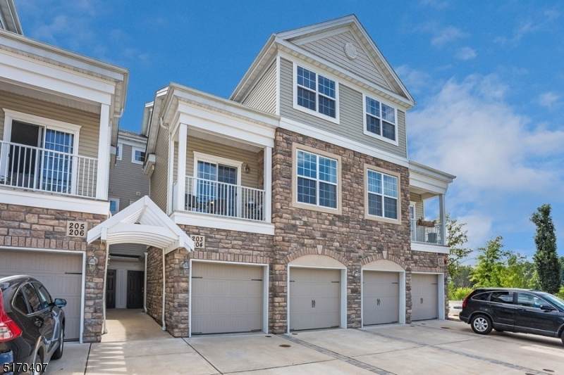 204 Birch Ct - Photo 1