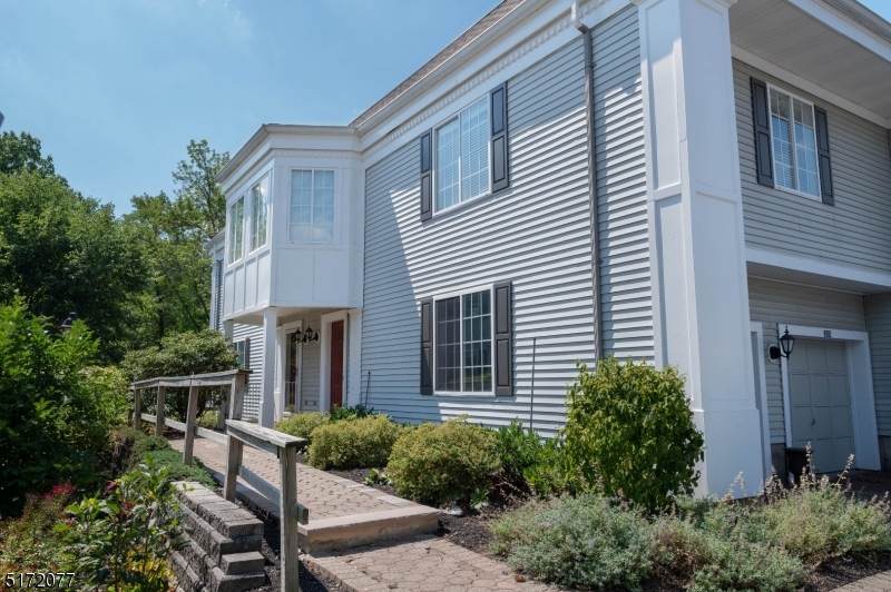 223 Riveredge Dr - Photo 1