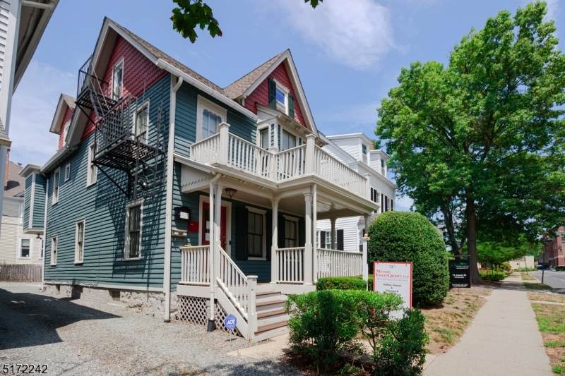 13 James St - Photo 1