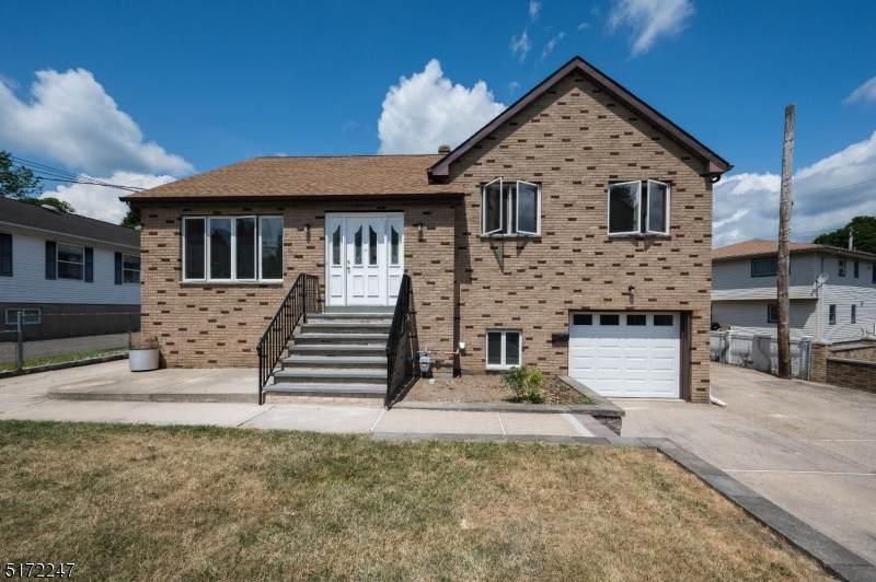 105 Stoll St - Photo 1