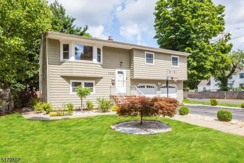 700 Stelle Ave - Photo 1