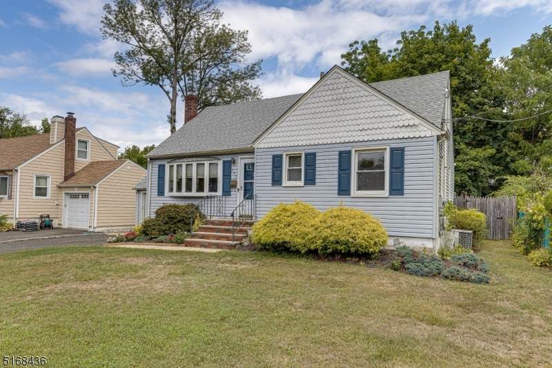 327 Farley Ave - Photo 1